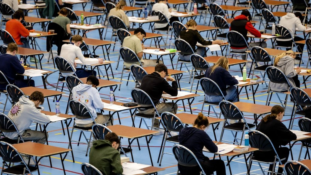 Middelbare school Hengelo: examenpilot kostte vijf leerlingen hun diploma