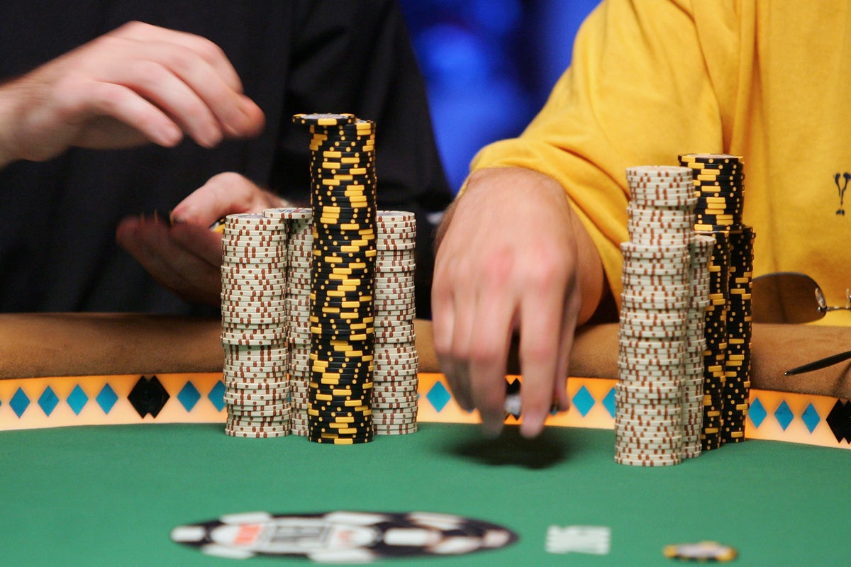 Poker champ robbed of Vegas tournament winnings by thieves who stacked dishes on back to keep him still
