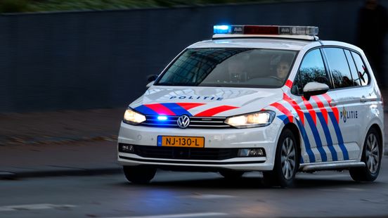 Man wordt bestolen en meegesleurd met auto