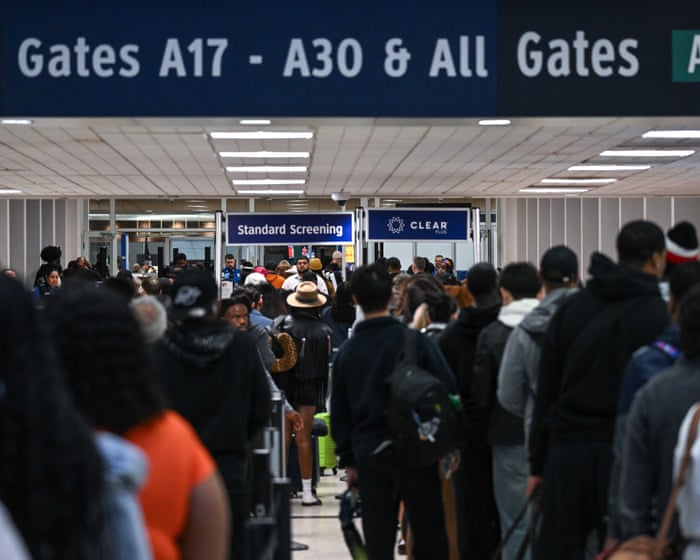Travelers in US continue to face delays at airport security amid DHS shutdown