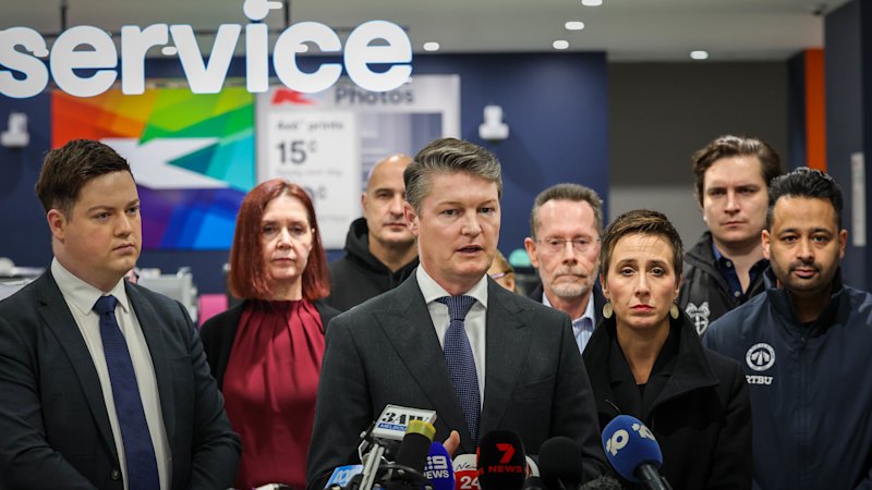 Victorian Labor leadership LIVE: Ben Carroll faces SRL scrutiny as MPs are booted in rowdy question time