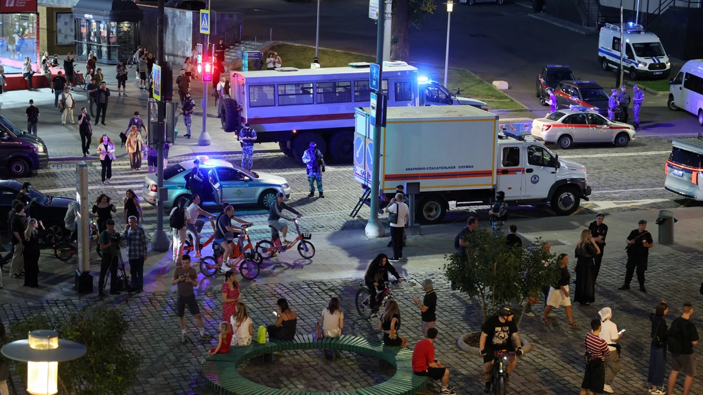 Drie doden bij explosie in restaurant in Moskou, geruchten over verjaardag generaal
