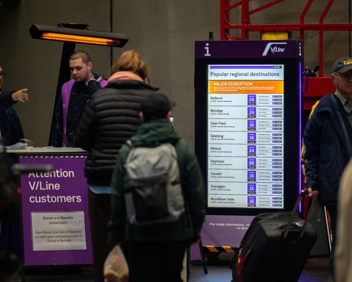 Telstra blames ‘software defect’ for major outage that hit mobiles, trains and triple-zero calls