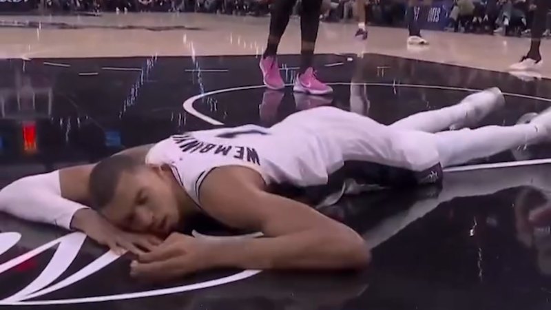 NBA star falls face first into court floor