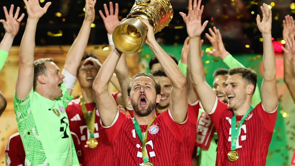 Bayern pakt ook Duitse beker, hattrick van Kane in finale