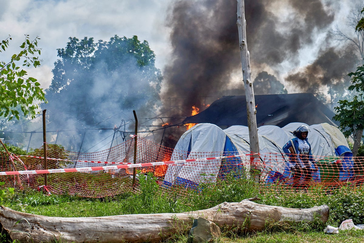 Ebola treatment centre set on fire in Congo amid anger over virus outbreak