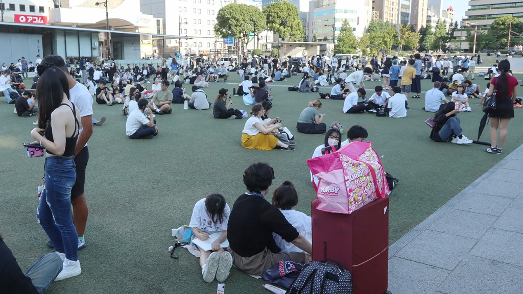 Vrees voor doden in ingestort winkelcentrum Japan, nieuwe aardbeving in zelfde gebied