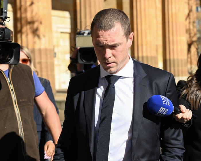 Cyclist Rohan Dennis pleads guilty to driving with suspended licence after crash that killed wife