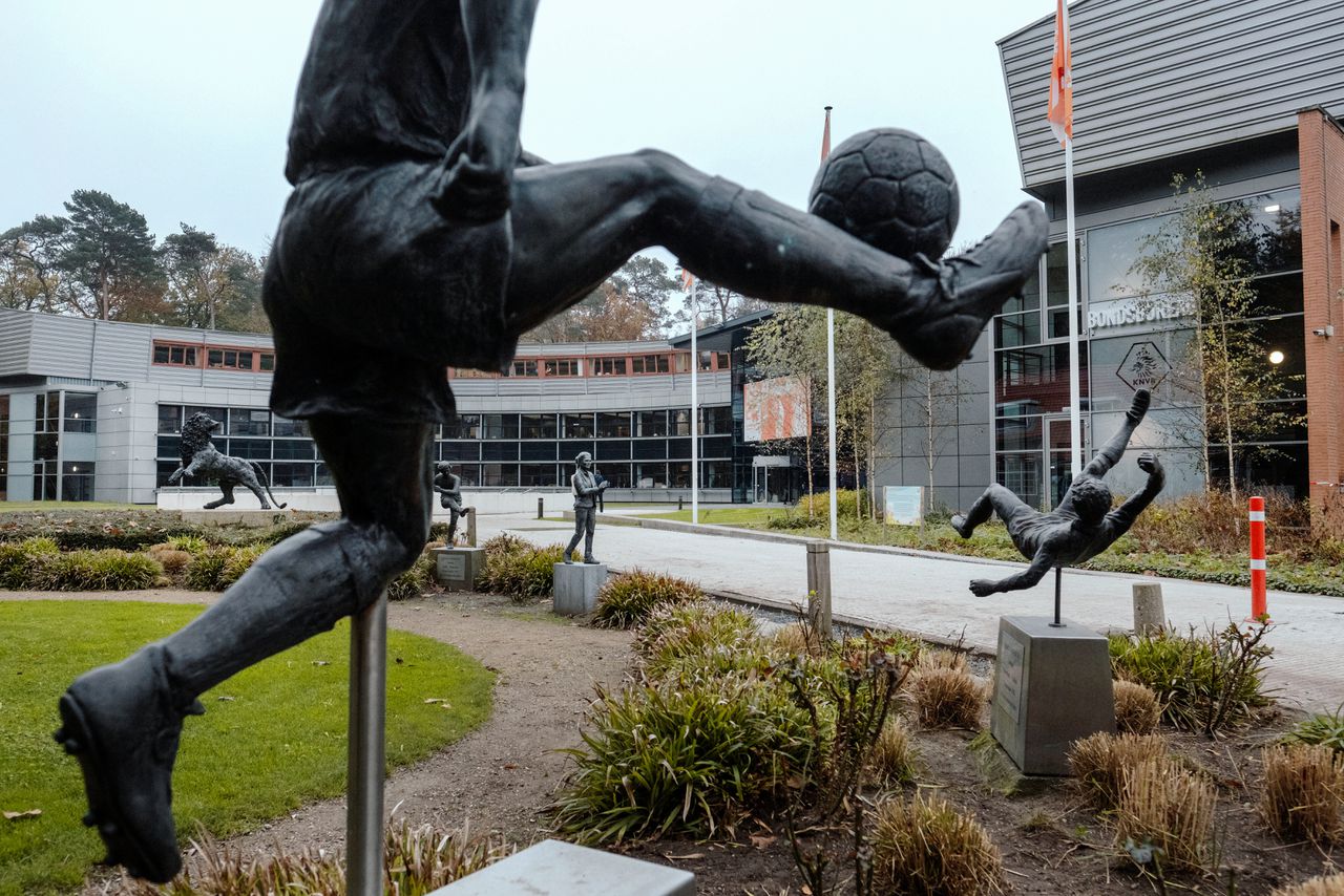 KNVB verhuist toch niet naar Almere, blijft in Zeist