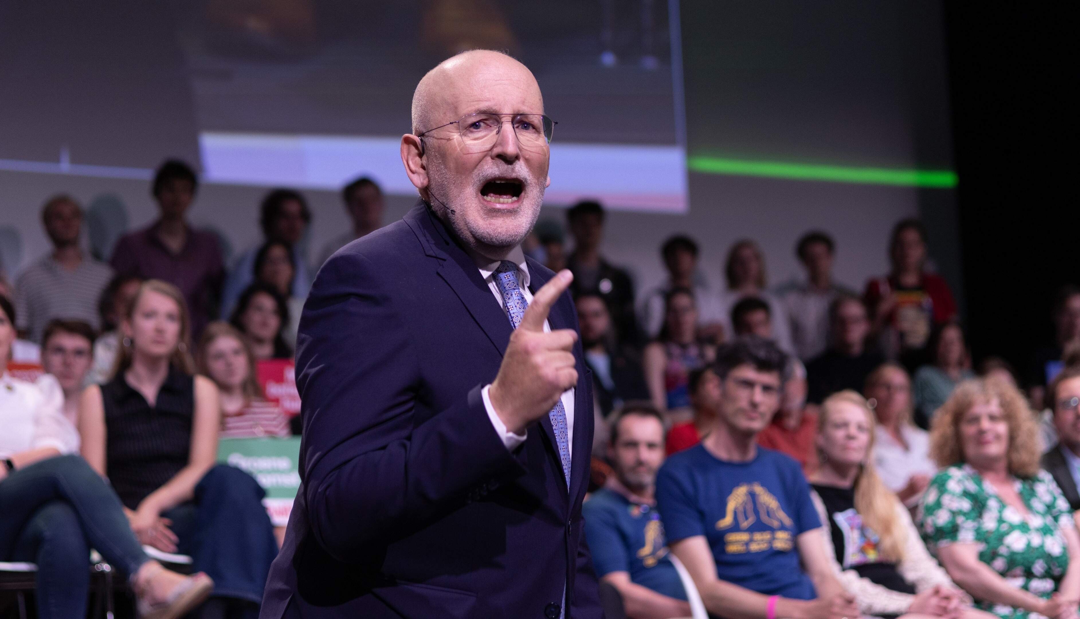 Nazaten Holocaust-slachtoffers doen aangifte tegen Frans Timmermans na vergelijking Joden en nazi’s: ’Ronduit gevaarlijk’