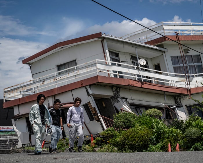 Death toll in Japan earthquake rises to 30 as aftershock and heat hamper rescue efforts