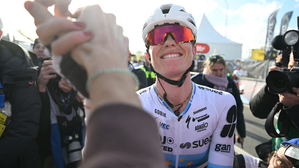 Vollering bekroont imposante demarrage met eerste zege in Ronde van Vlaanderen