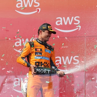Lando Norris wint Grand Prix van Hongarije, tweede plek voor Max Verstappen