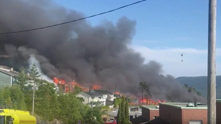 Grote brand in Noorse stad verwoest honderd huizen