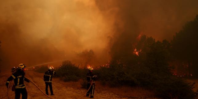 Macron orders army mobilization as massive fire progresses toward Bordeaux; over 160,000 evacuated in France and Spain