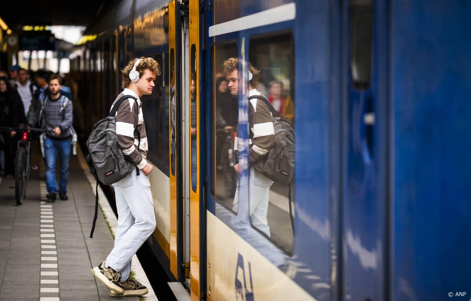 NS-treinreiziger kwam in de eerste helft van 2026 iets vaker te laat aan: dit zijn de redenen
