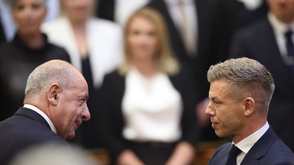 Hongarije zet president Sulyok aan de kant, ‘begrafenis van de democratie’