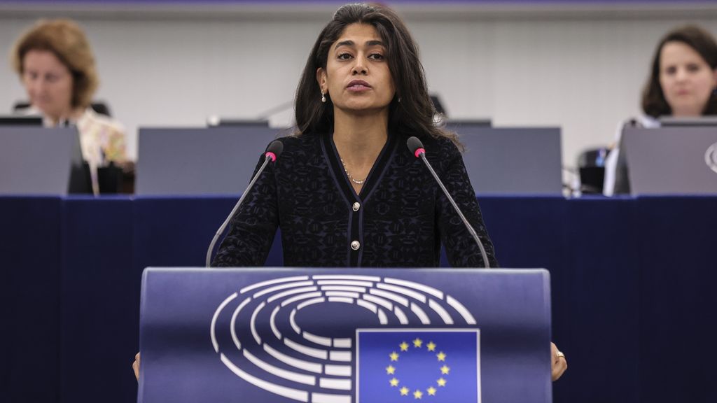 Europarlementariër Hassan in Parijs verhoord om solidariteit met Japanse terrorist