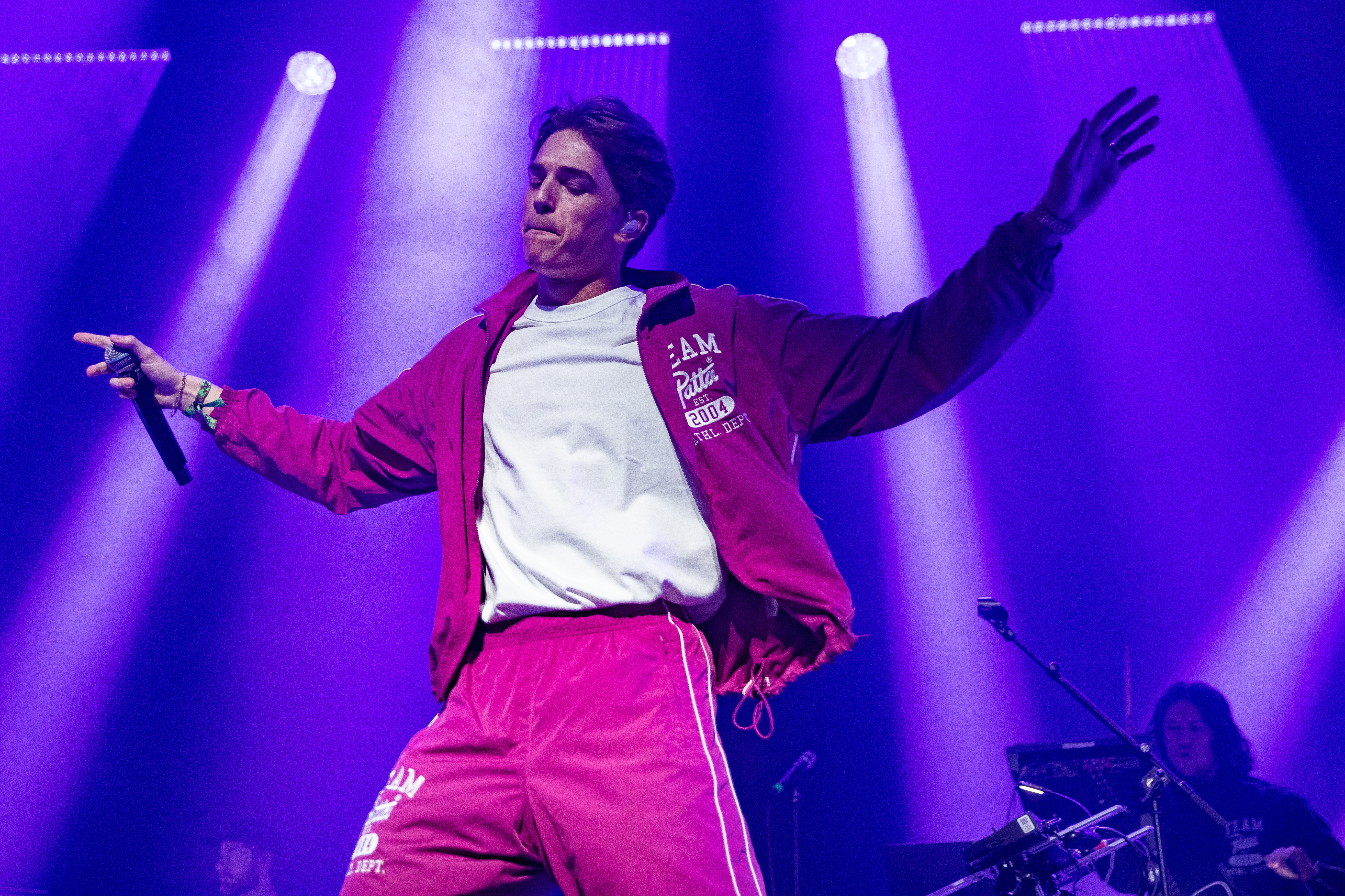 Johan Derksen over interview Eva Jinek met Antoon: ‘Hij is een verwaand kwastje’