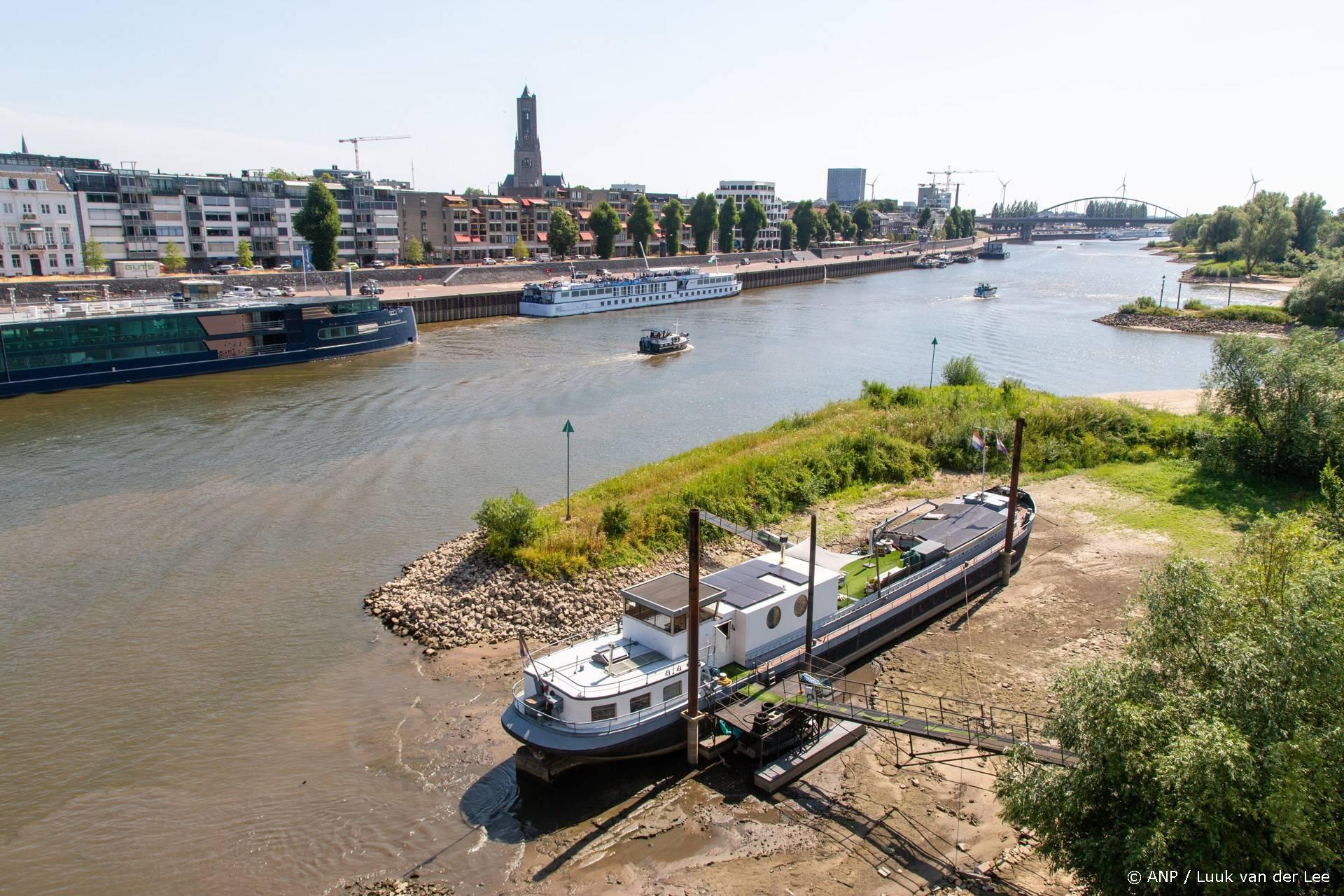 Record uit 1976 sneuvelt, afvoer Rijn laagste ooit in juli