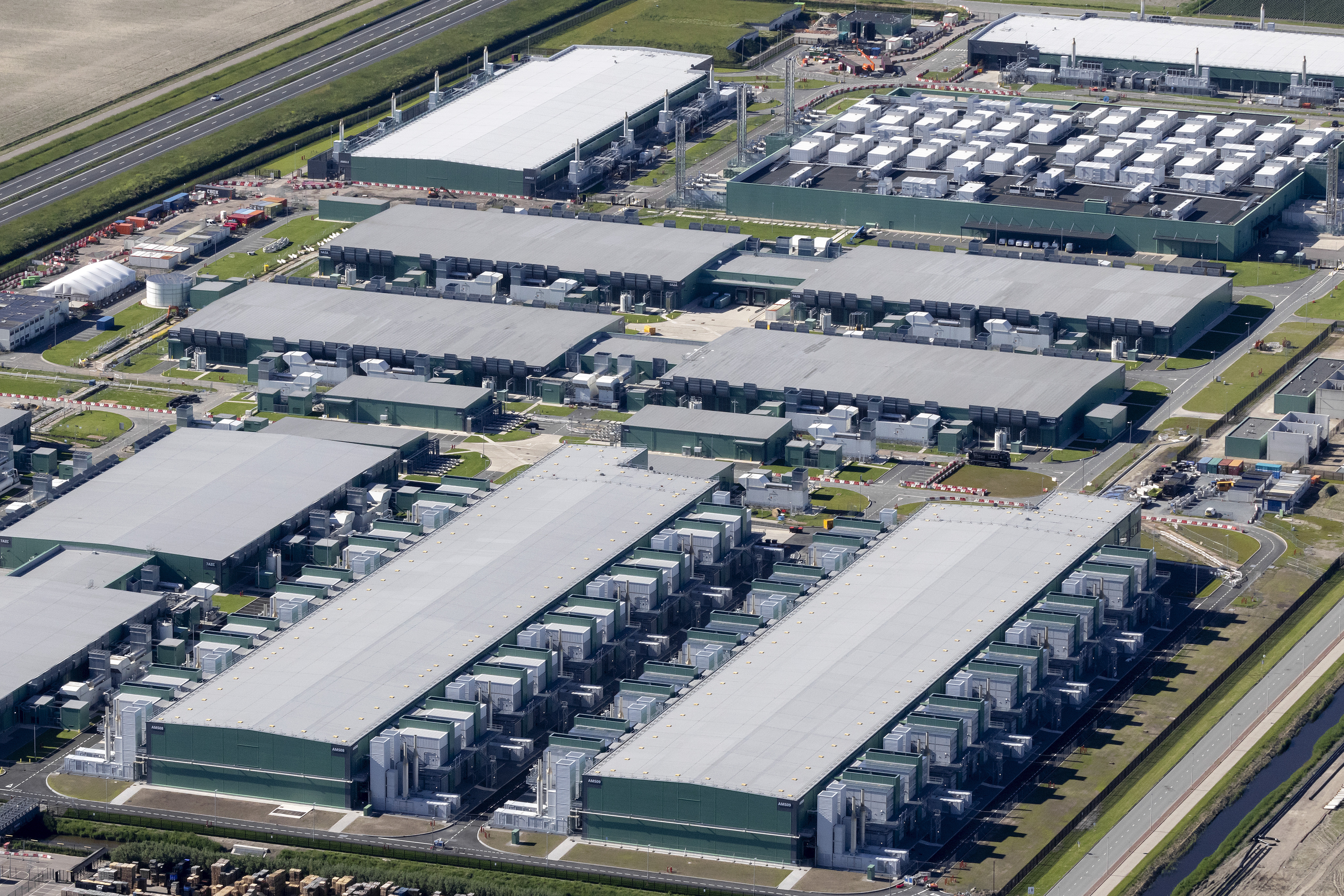 Voor het eerst openbaar: Microsoft-datacenter slokt 1 procent van Nederlands stroomverbruik op