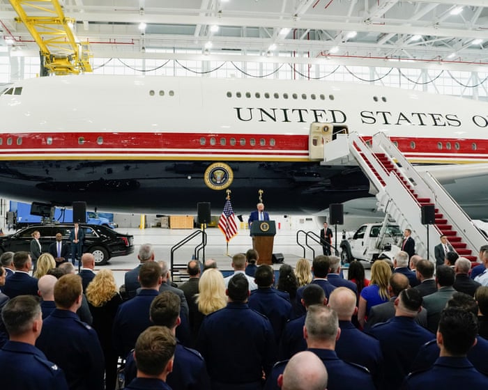 Trump unveils new Air Force One, a converted Qatari 747