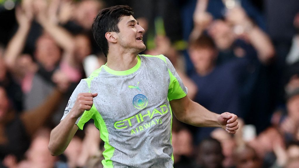 Manchester City veel te sterk voor Chelsea, Spurs staan op degradatieplaats