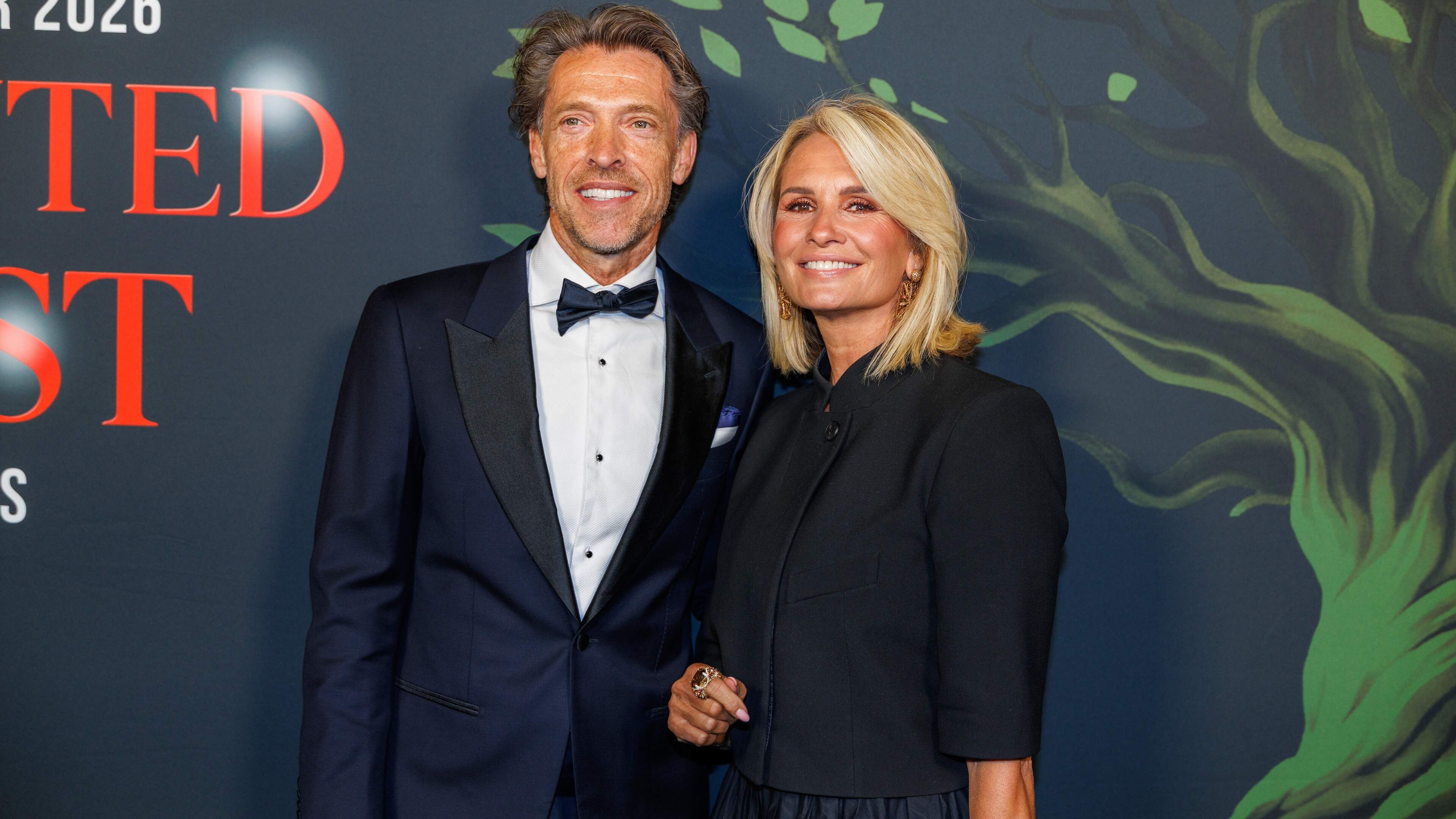 Leontine Ruiters (58) lijkt stilletjes relatie met ex John Huiberts te bevestigen met verliefde post op sociale media