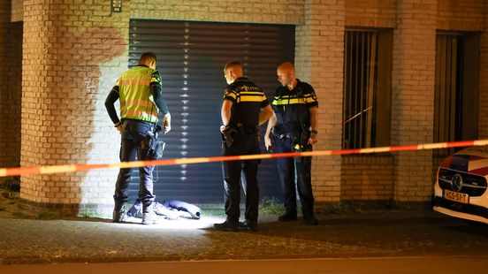 Man (37) zwaargewond bij steekpartij in Leeuwarden, 38-jarige verdachte aangehouden | Keukenbrand op Ameland